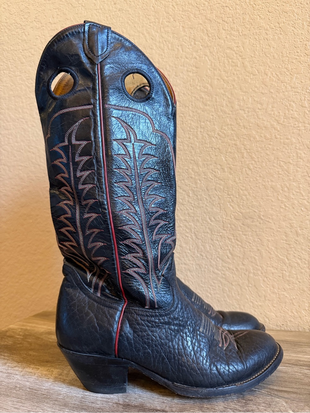Tony Lama Bullhide Western Cowboy Boots Tall Shafts Mens 7.5, Womens 9